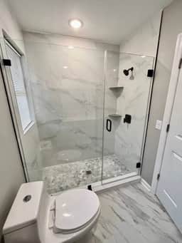 2 bedroom, 1 block beach, kitchen,livingroom. #3
