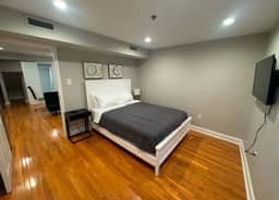 1 bedroom close to convention unit 3