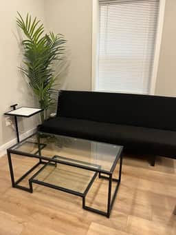 1 bedroom w/patio close to Wells Fargo arena