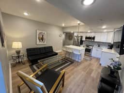 New 2 bedroom w/deck 2 block to beach & boardwalk