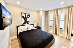 2bedroom w/rooftop all brand new university city