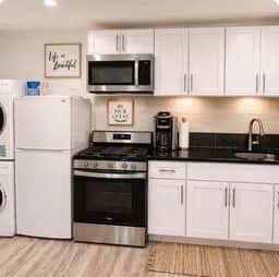 1 bedroom, living room, kitchen 38-b1