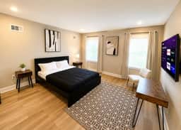 Rittenousr sq, two bedroom by level with deck #2