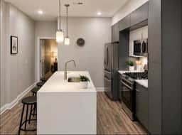 3 bedroom, backyard close to convention center 1