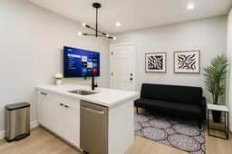 One bedroom close to Xfinity Arena Unit 2