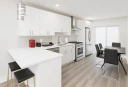 Point breeze, full house, 4 bedroom, backyard.