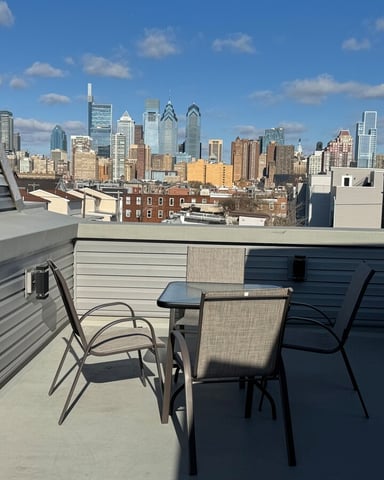 Move in furnished