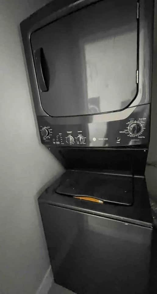 2 bedroom on Broad st close to Wells fargo unit4