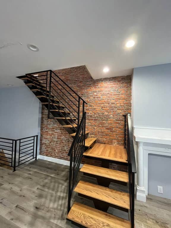 University city house 4 bedroom with backyard