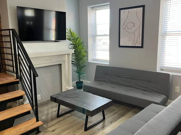 University city house 4 bedroom with backyard