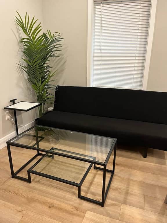1 bedroom w/patio close to Wells Fargo arena