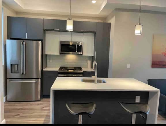 2 bedroom, Art museum, private roof deck.