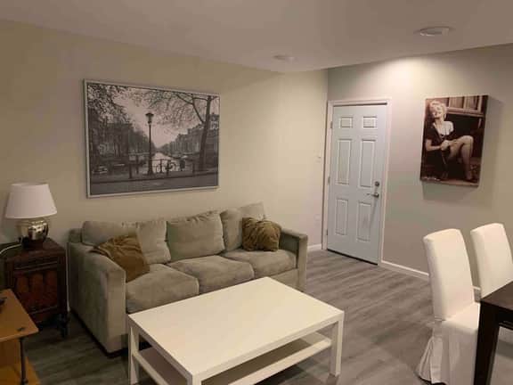 5 bedroom:  1 block beach , boardwalk ,Tropicana.