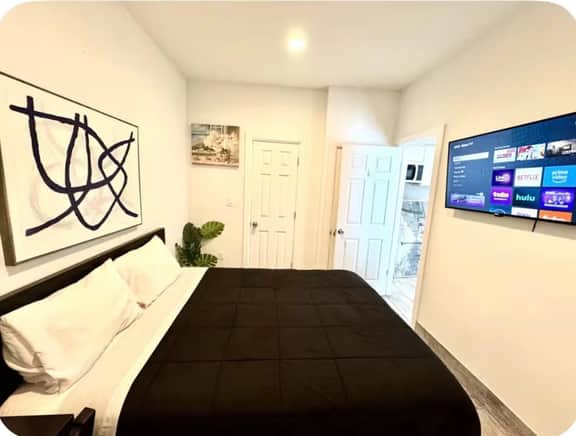 1 bedroom, living room, kitchen 38-b1