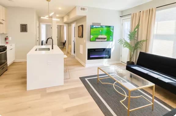 2 bedroom 1 block to beach 38-3