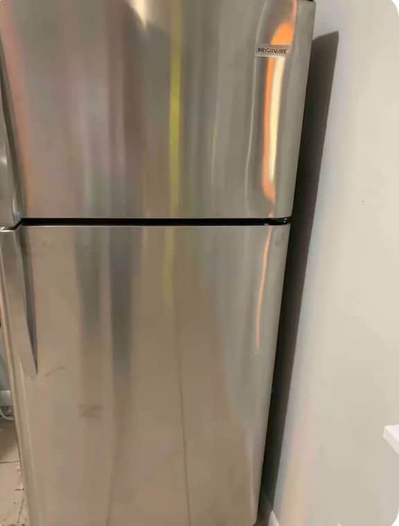 small 1bedroom, living room across from Tropicana