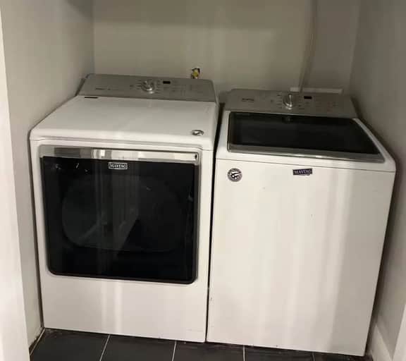 very large 5 bedroom apartment in university city