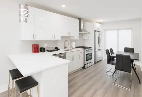 Point breeze, full house, 4 bedroom, backyard.