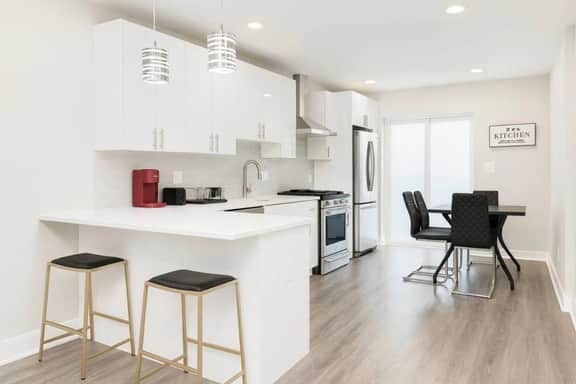 Point breeze, full house, 4 bedroom, backyard.