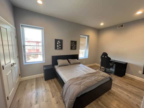 Big 4 bedroom university house 3432