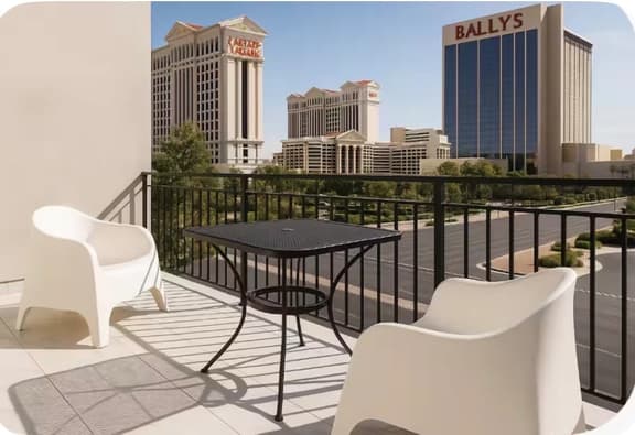 Two blocks from casino and beach 8 bedroom