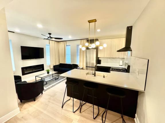 3 bedroom on Beach block,kitchen & Living Rm110 A1