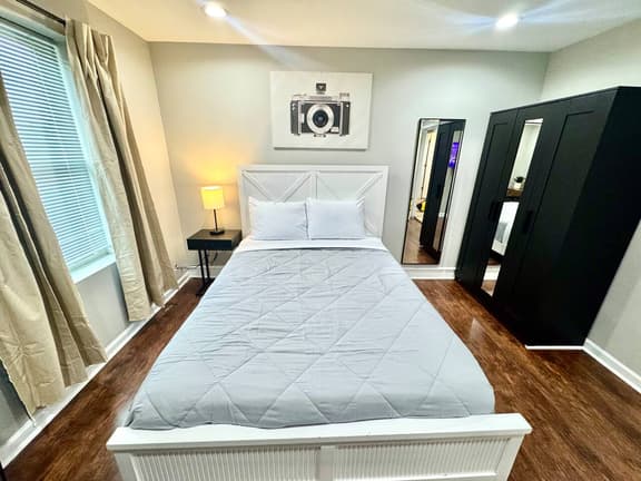 University 1 bedroom, kitchen , living room,#3.