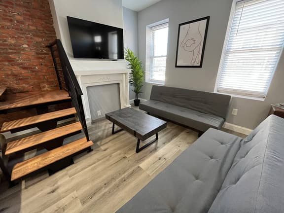 University city house 4 bedroom with backyard
