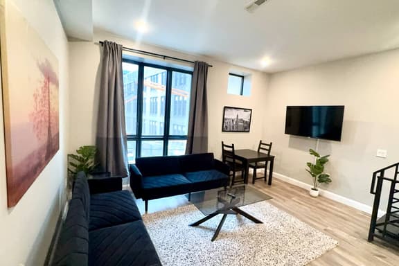 2 bedroom, Art museum, private roof deck.