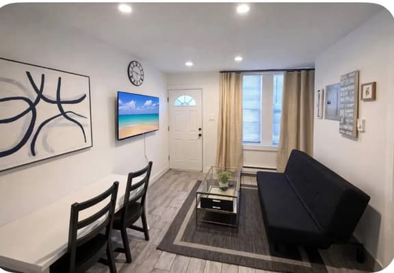 1 bedroom, living room, kitchen 38-b1
