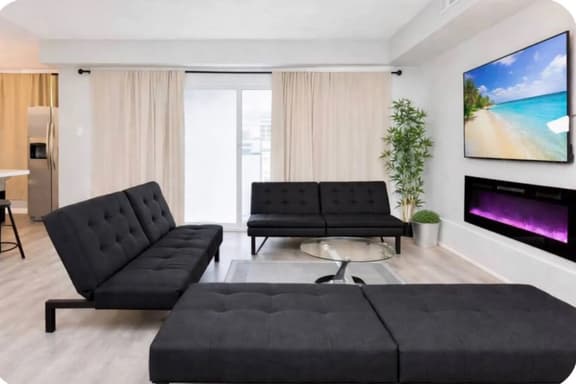 8 bedroom fit 16 close to Cesar Casino, beach.