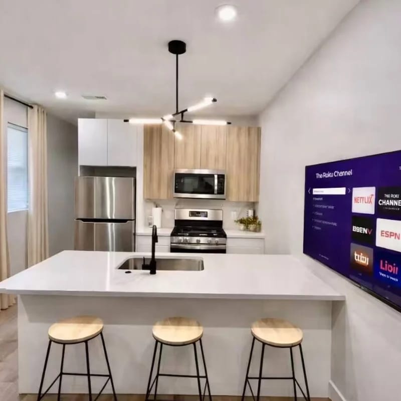One bedroom close to Xfinity Arena Unit 2